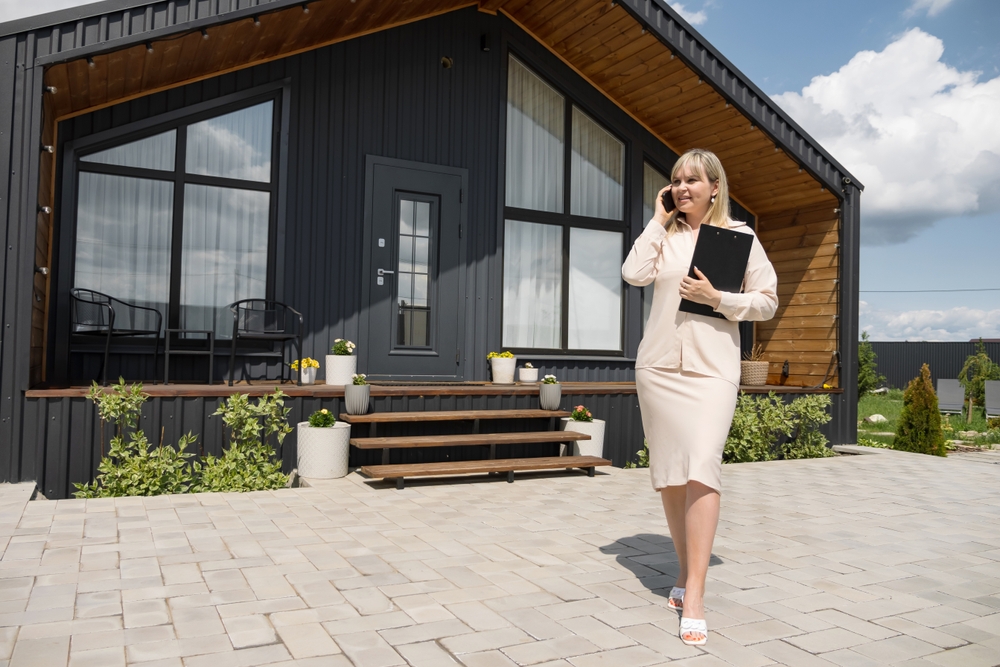 Surviving the Summer Squeeze: 3 Ways Local Realtors Can Keep Deals Moving in a Low-Inventory Market